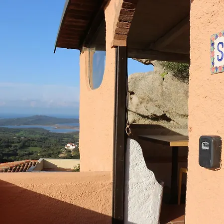 House On The Emerald Coast With Spectacular Views Of The Maddalena Holiday home San Pasquale