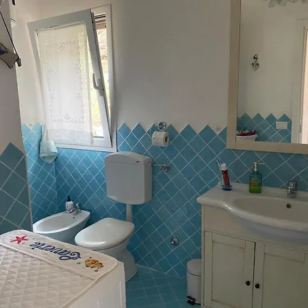 بيت للعطل House On The Emerald Coast With Spectacular Views Of The Maddalena