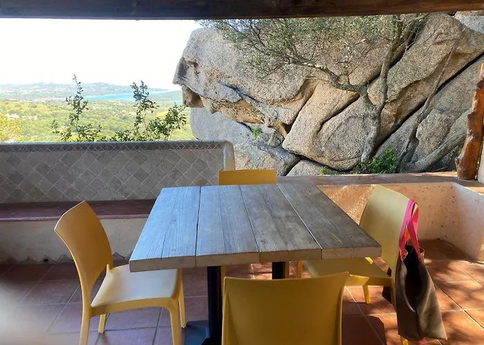House On The Emerald Coast With Spectacular Views Of The Maddalena Сан-Паскуале